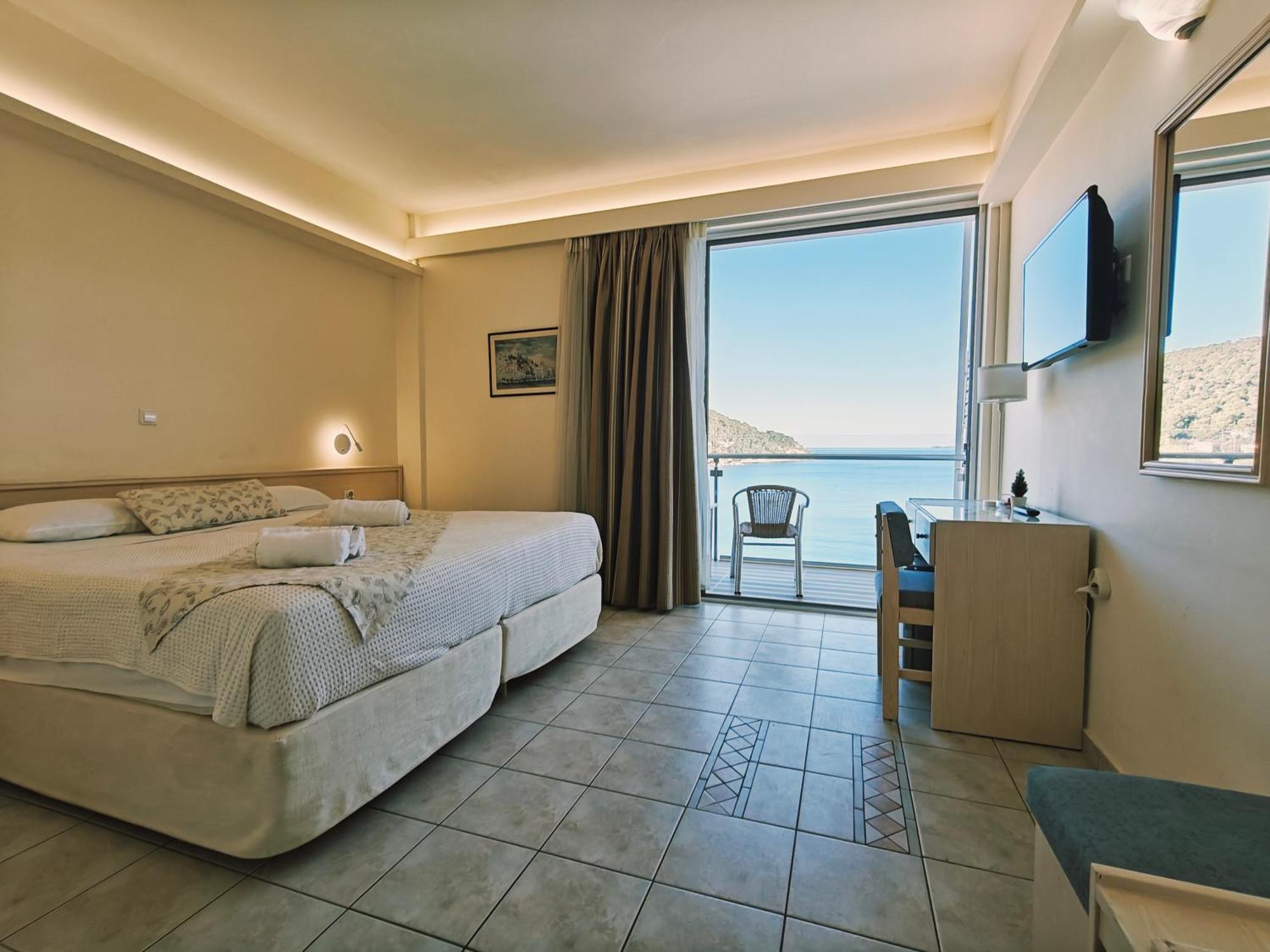 New Aegli Resort Hotel Poros Town Room photo